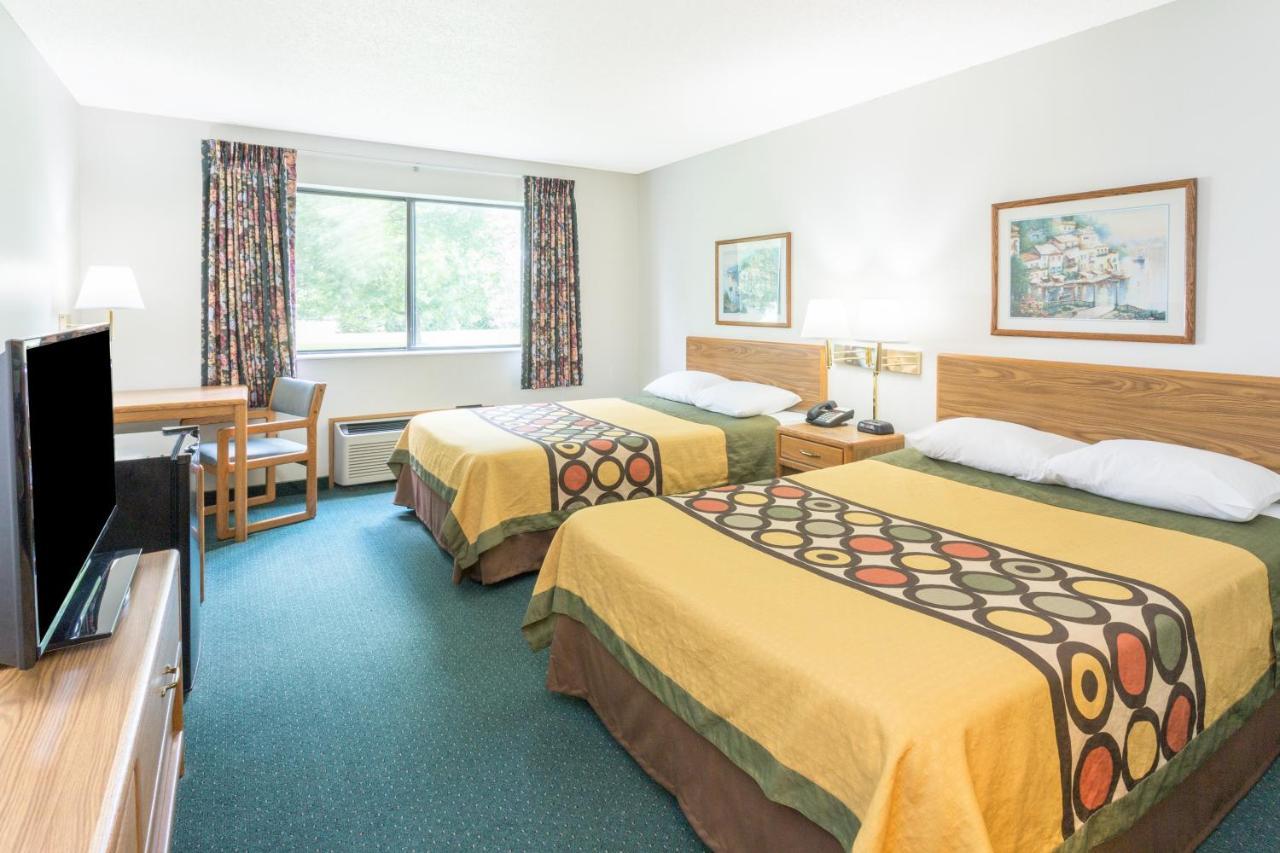 Super 8 By Wyndham Dewitt Hotel Buitenkant foto